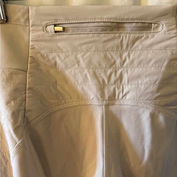 althleta women’s Cream High-Waisted Peak hybrid fleece tight leggings - Picture 8 of 10